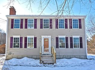 2 Plum Tree Ln, Hubbardston, MA 01452