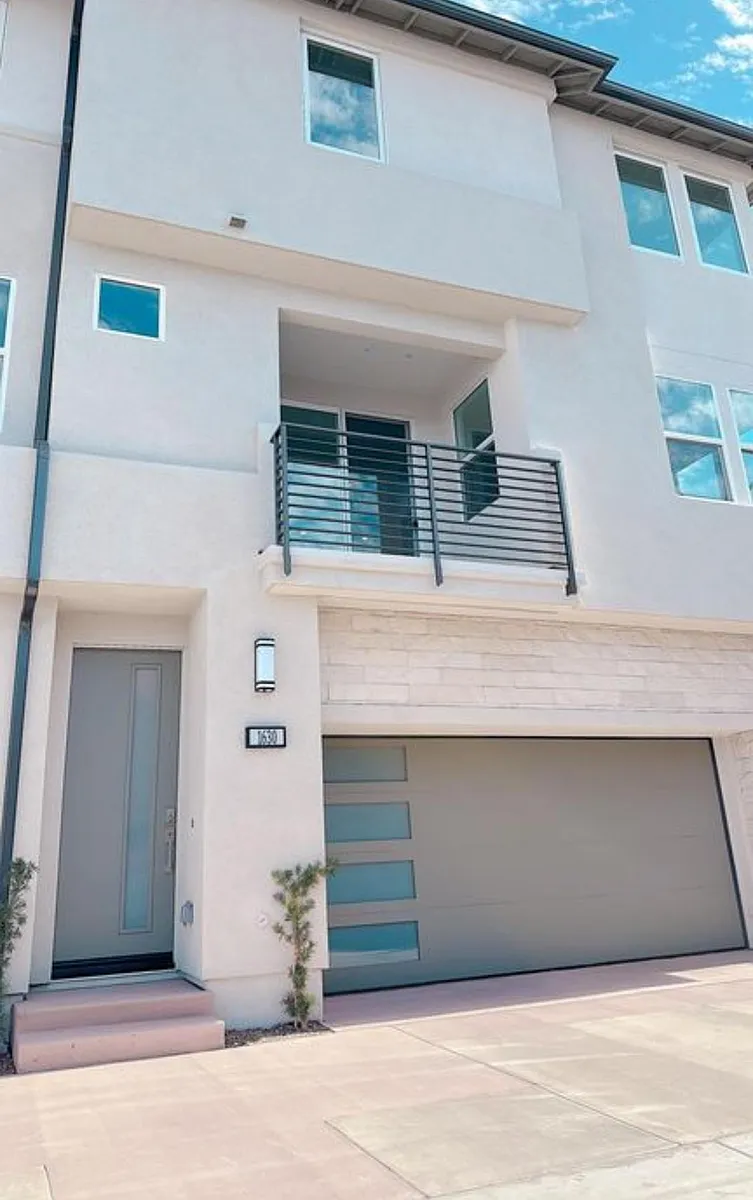 Building Photo - 1630 W Cara Dr