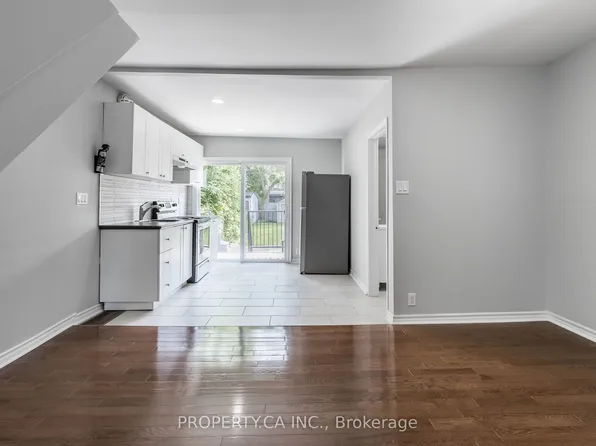 285 Bartlett Ave, Toronto, ON M6H 3G3