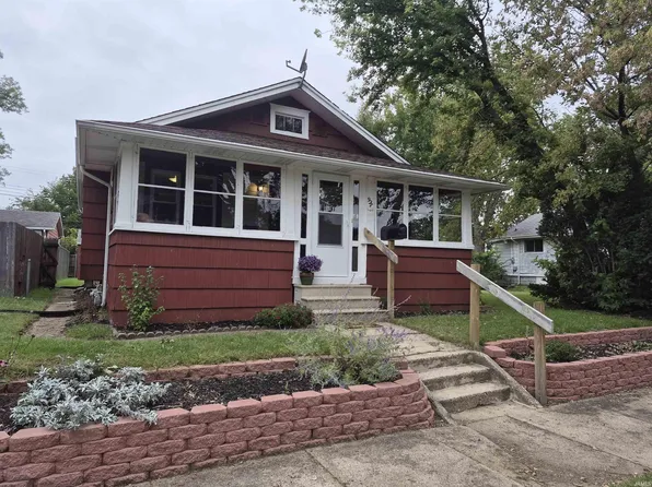 927 Oakland St, South Bend, IN 46615