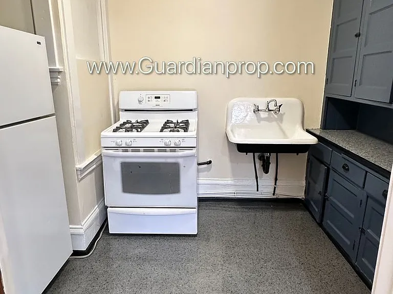 1907 Lyndale Ave S #9 — Photo 10