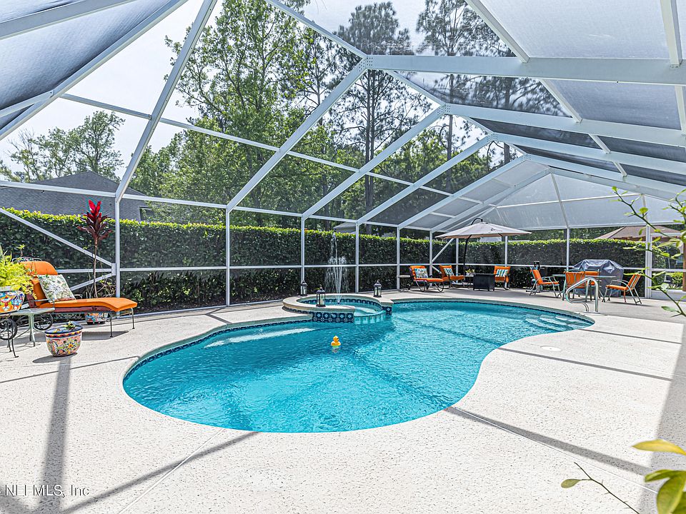1st image of 623 FAIRFIELD Court