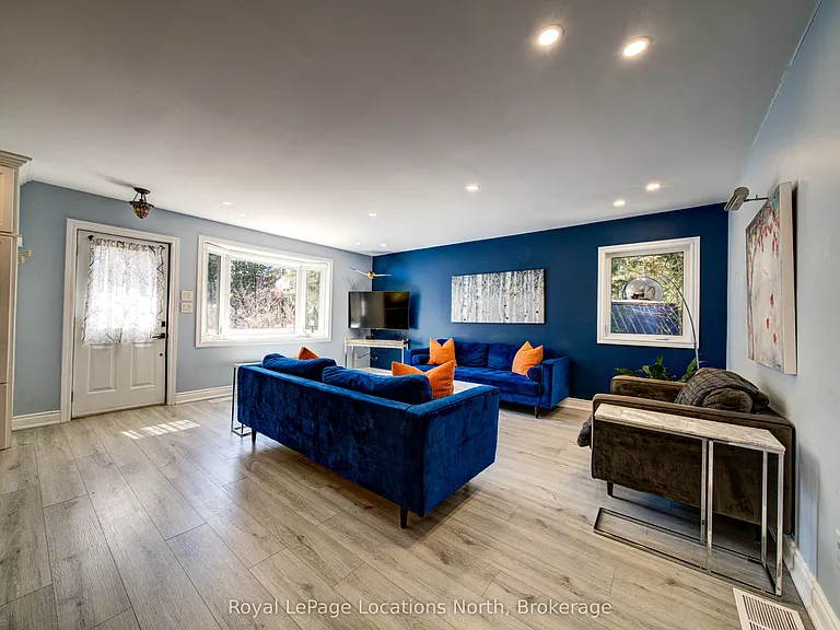 2 Maplewood Dr — Photo 7