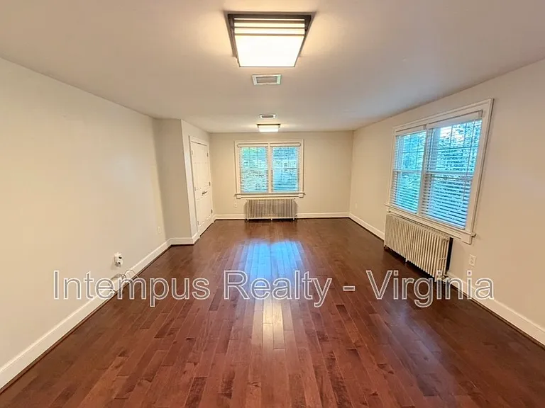 7104 Triad Way — Photo 4