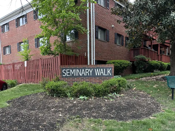 205 Skyhill Rd APT 8, Alexandria, VA 22314