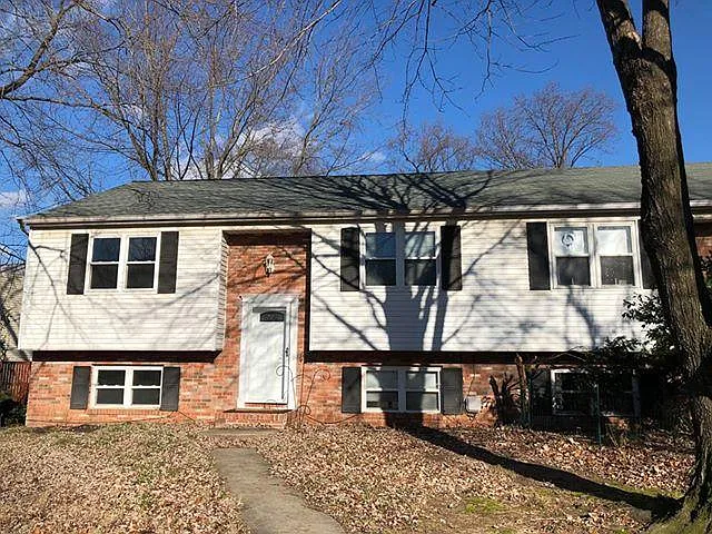 252 Inlet Dr photo 1