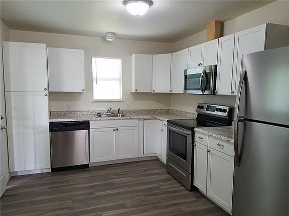 2nd image of 419 Parker Dr