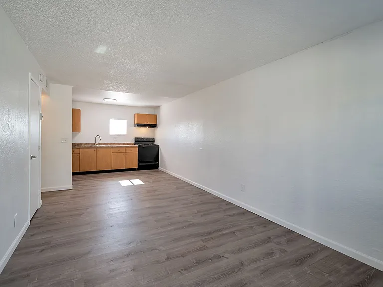 2234 W Hazelwood St — Photo 15