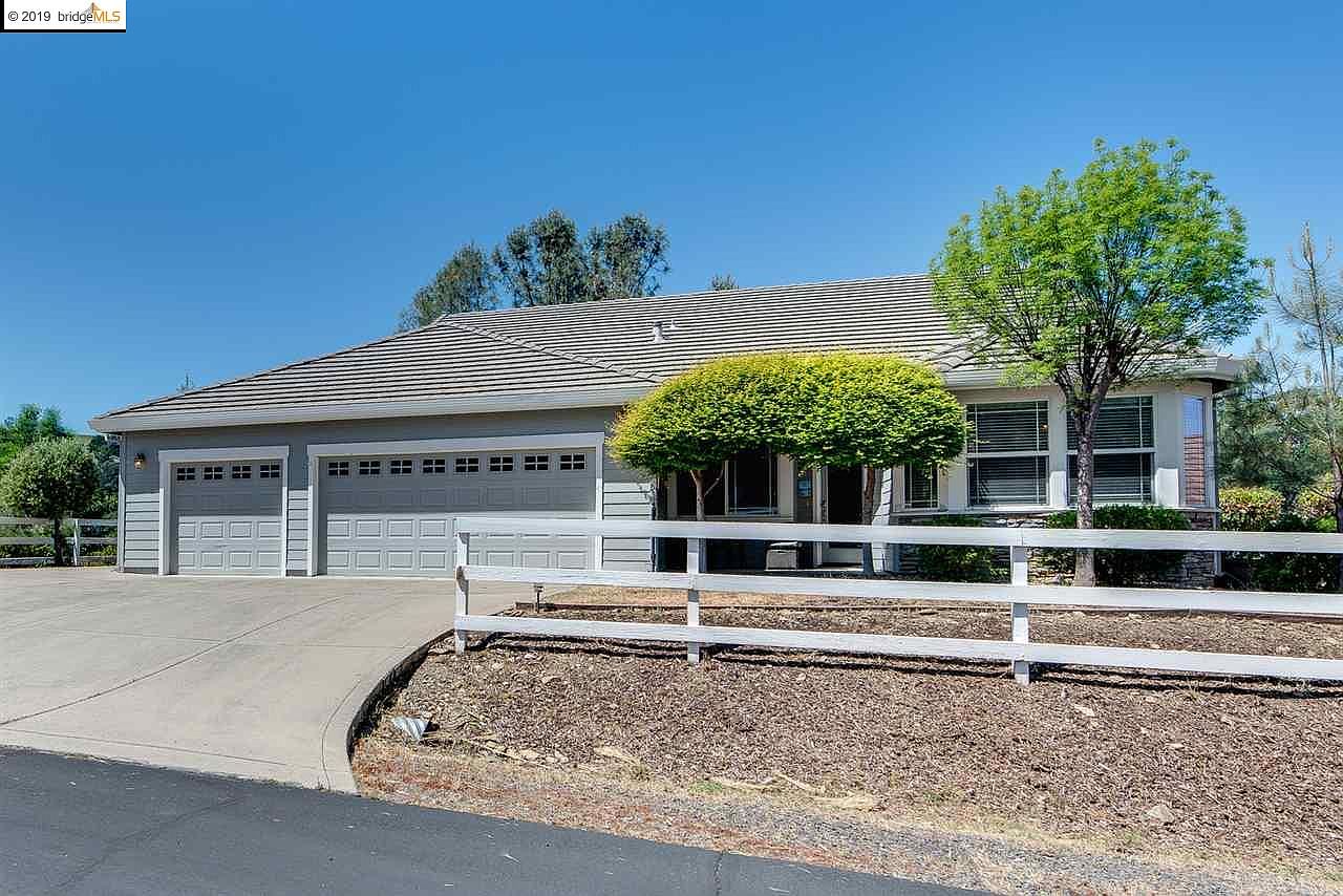6238 Bluff View Rd, Copperopolis, CA 95228 | Zillow
