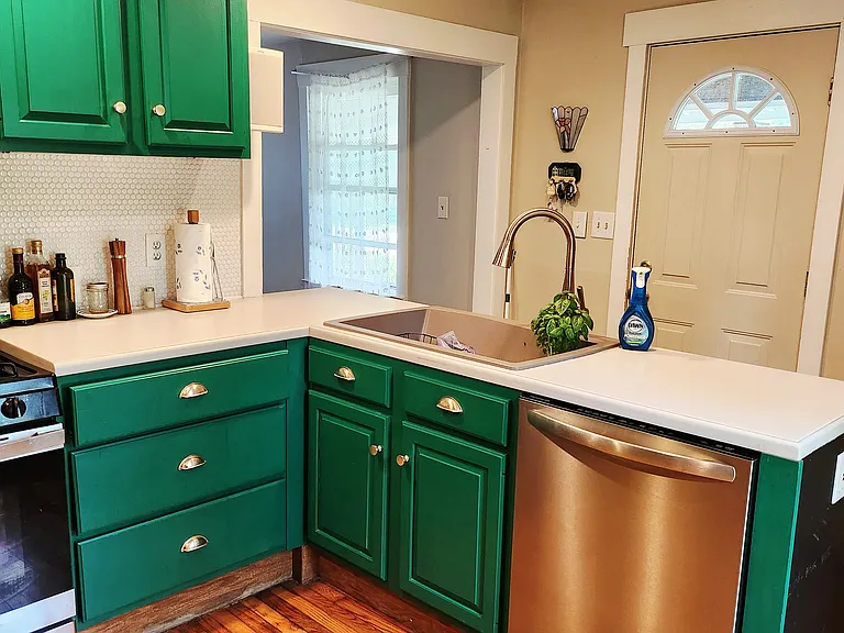 402 N Winter St — Photo 1
