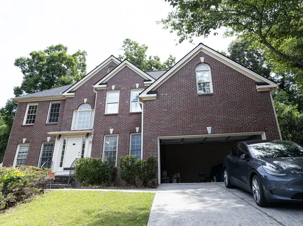 1649 Crittenden Ln, Lawrenceville, GA 30043