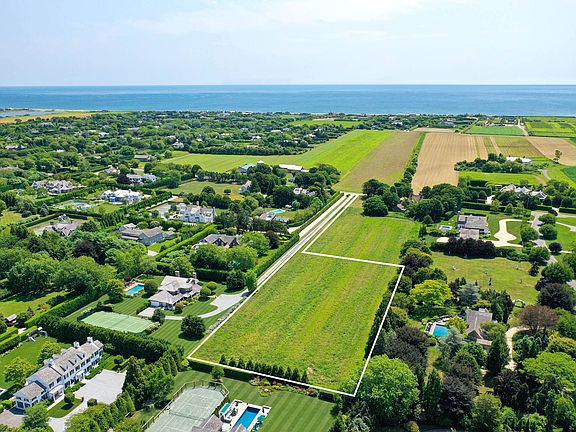 4th image of 416 Hedges Ln