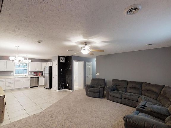 2nd image of 320 W Weston Dr