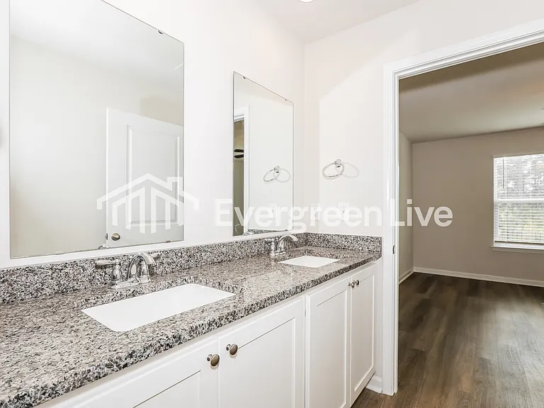 2247 Courtina Way — Photo 10