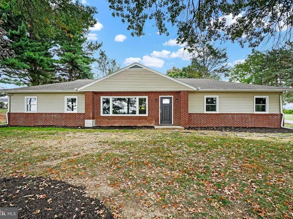 672 Laurel Hill Dr, Wrightsville, PA 17368