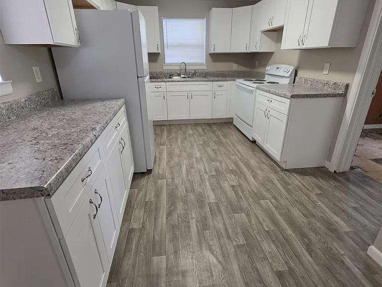 5733 Orange St — Photo 2