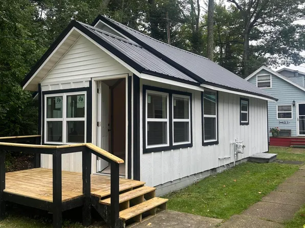 6891 E Houghton Lake Dr, Houghton Lake, MI 48629