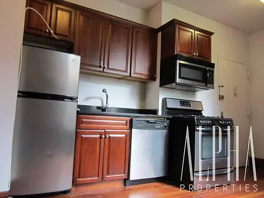 Rented by Alpha Properties NYC I LLC | media 54