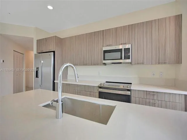 8265 NW 41st St #C-406 — Photo 8