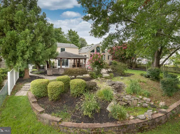 737 Shore Dr, Joppa, MD 21085