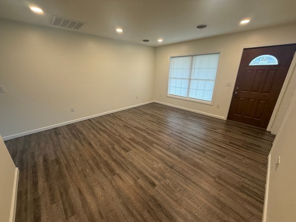 (undisclosed Address)