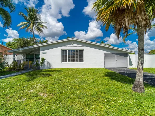 1510 N 73rd Way, Hollywood, FL 33024