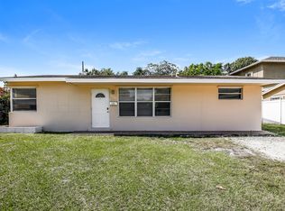 2750 SW 2nd Ct, Fort Lauderdale, FL 33312