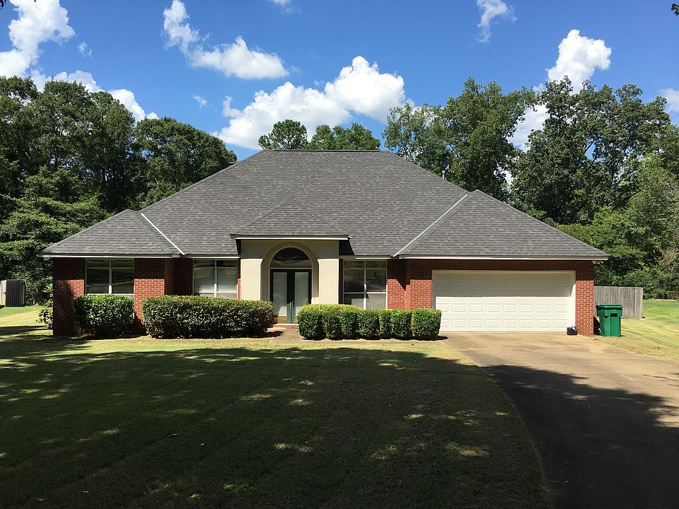 2nd image of 182 Grand Oaks Blvd