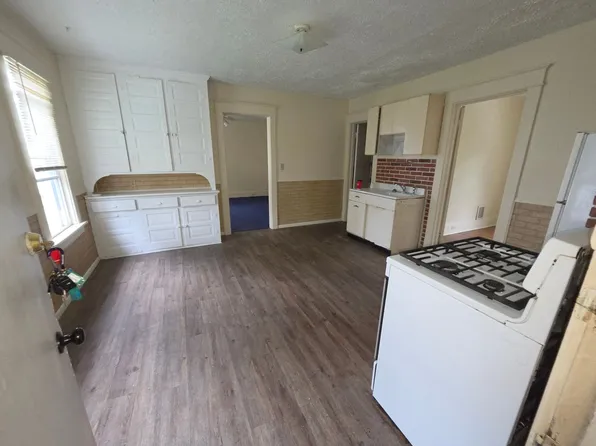 923 W 3rd St APT 4, Erie, PA 16507