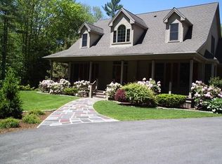 1557 Main St, Acushnet, MA 02743