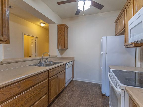 2nd image of 2314 Breezy Dr