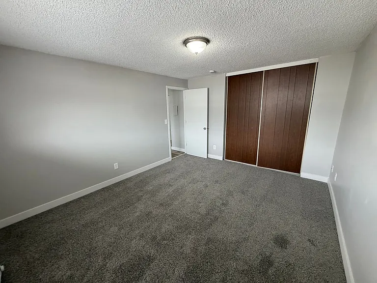 Orchard Park Apartments — Photo 32