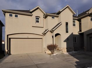 1558 W Wyngate Park Dr, South Jordan, UT 84095