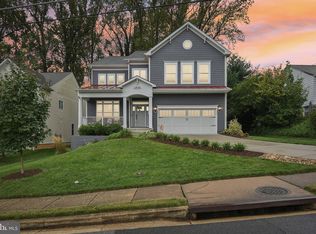 1936 Anderson Rd, Falls Church, VA 22043