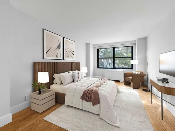 7 East 14th Street image 3 of 6