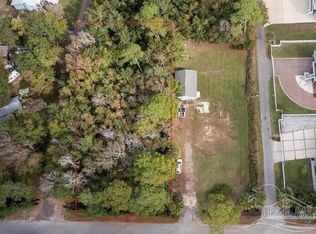 Snapper Ave, Milton, FL 32583