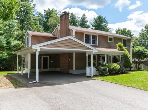 6 Four Acres Dr, Burlington, MA 01803