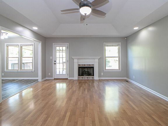 3rd image of 2202 Kim Dr