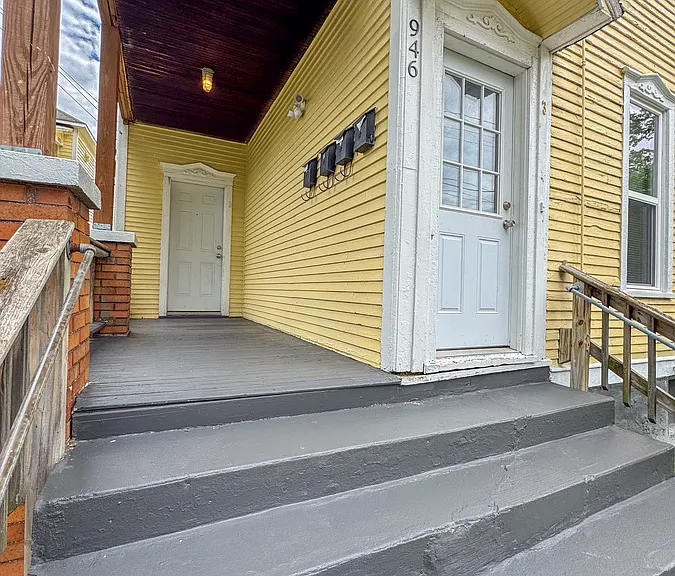 946 Muskegon Ave NW #1 — Photo 3