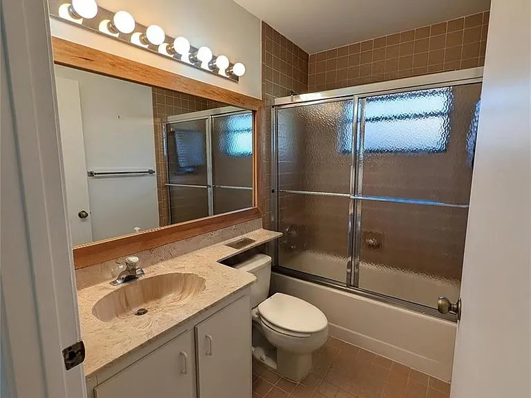 5895 Autumn Lake Ln #A — Photo 6