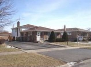 11019 Mansfield Ave, Chicago Ridge, IL 60415