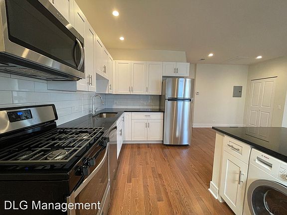 2nd image of 3230-3238 N Clark St #7495038