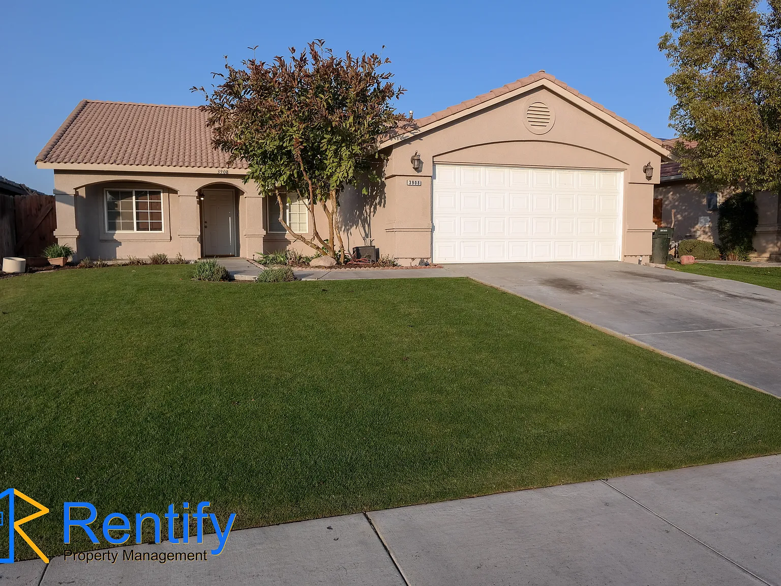 4 bed, 1798 sqft, $2,449 — Photo 1