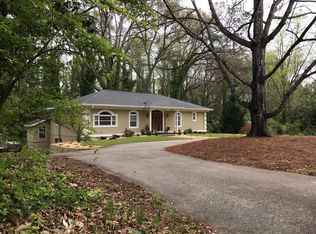 690 Brook Cir, Griffin, GA 30224