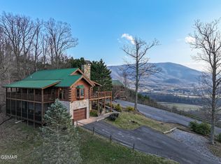 2485 Black Bear Ridge Way, Sevierville, TN 37862