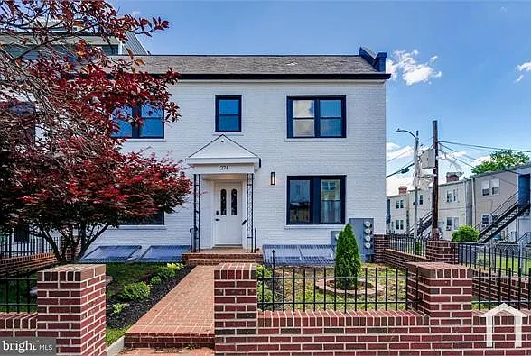 1274 Meigs Pl NE — Photo 2
