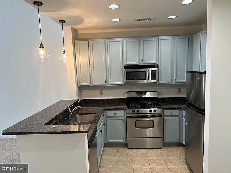 2665 Prosperity Ave #450 — Photo 3
