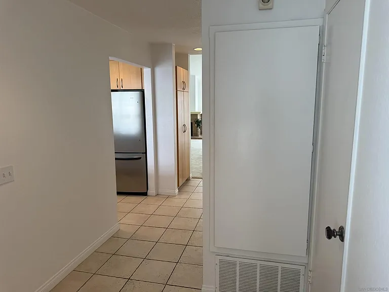 4075 Crystal Dawn Ln #202 — Photo 32