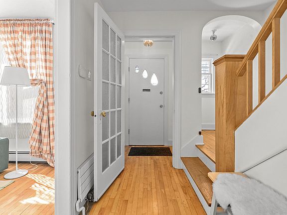 2nd image of 178 Victoria Rd