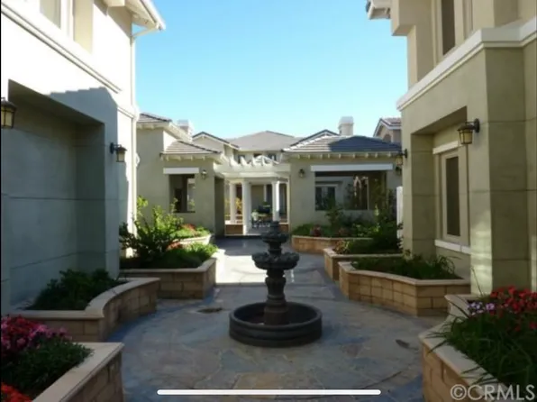 88 N Roosevelt Ave, Pasadena, CA